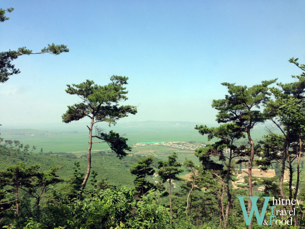 North Korea 4 Days Trip The mountain scenery is still quite nice