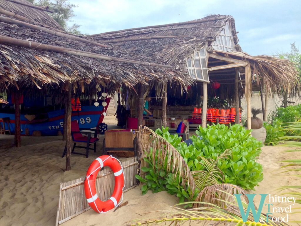 beach bar hue 3